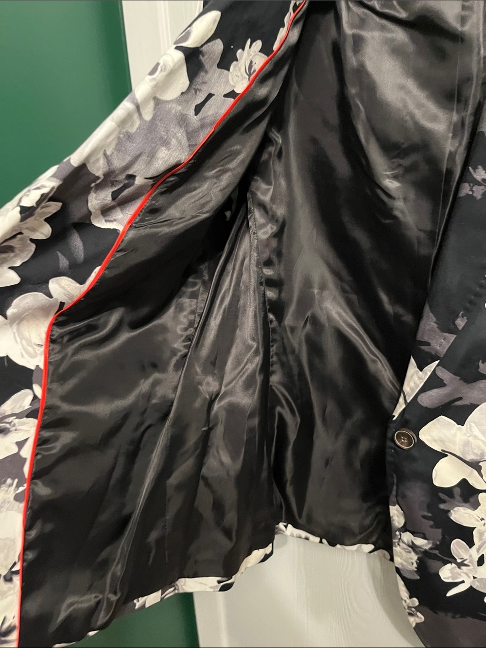 NWT women’s Covington XL black and white floral blazer! - Picture 6 of 7